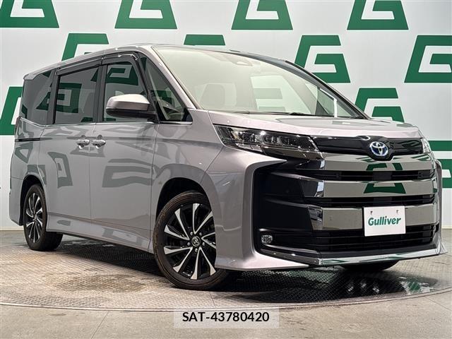 Toyota NOAH 2023 8706401-0