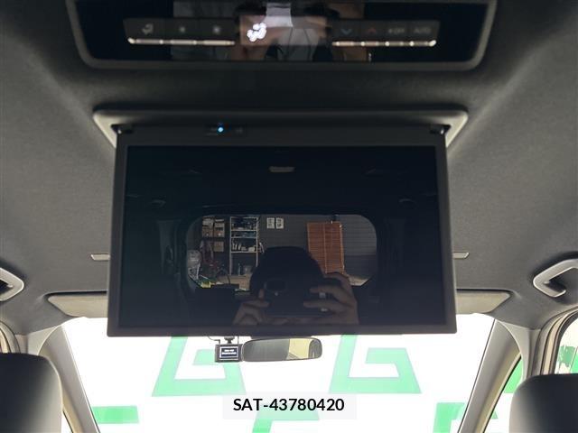 Toyota NOAH 2023 8706401-15