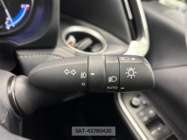Toyota NOAH 2023 8706401-5