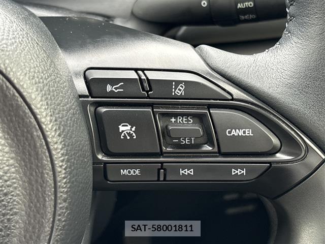 Toyota AQUA 2022 8705858-7