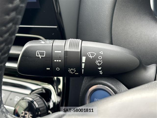Toyota AQUA 2022 8705858-8