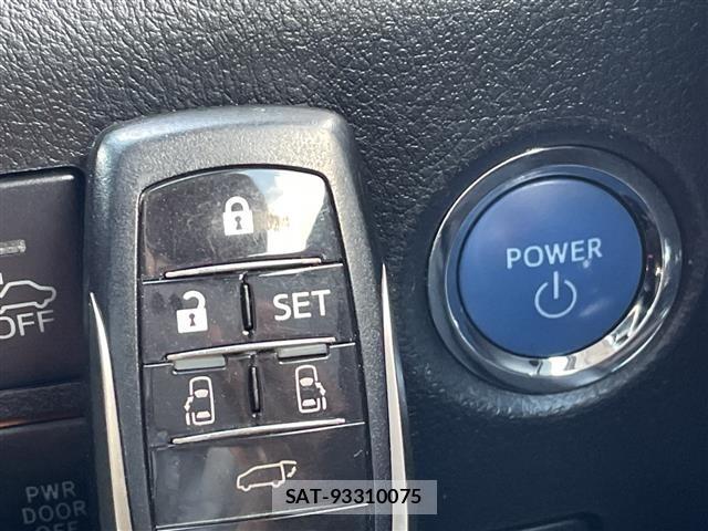 Toyota VELLFIRE 2016 8716613-1