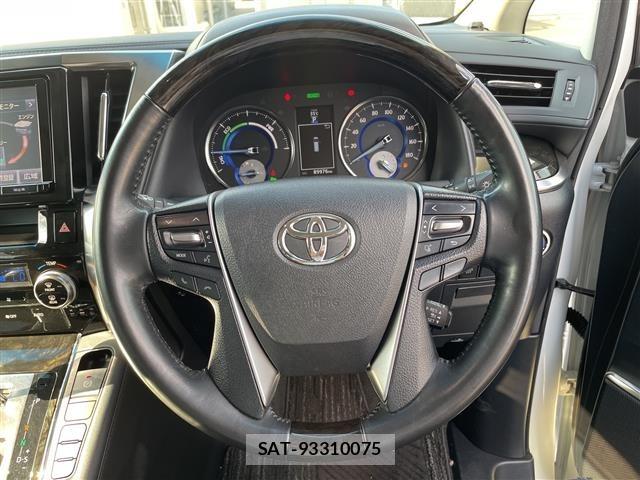 Toyota VELLFIRE 2016 8716613-17