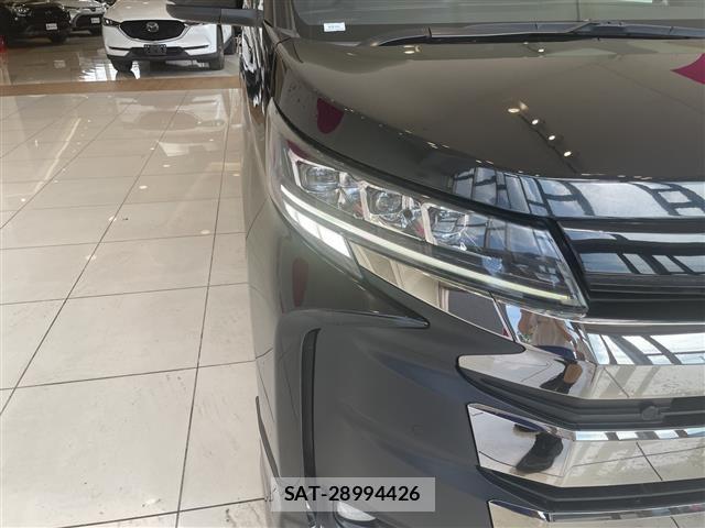 Toyota NOAH 2022 8706402-12