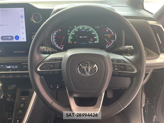 Toyota NOAH 2022 8706402-14