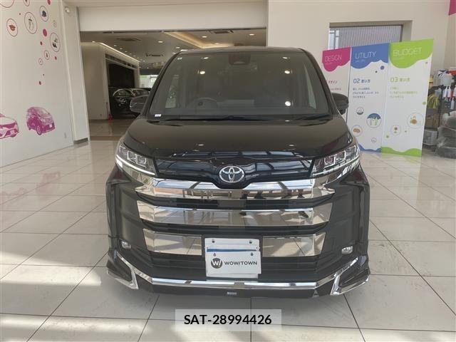 Toyota NOAH 2022 8706402-22