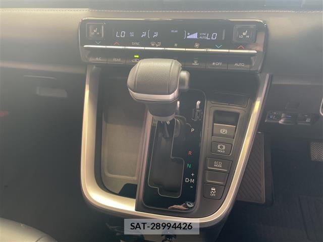 Toyota NOAH 2022 8706402-3