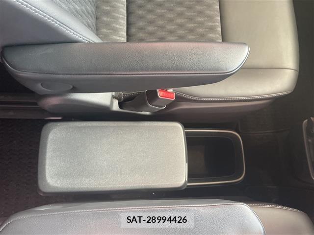 Toyota NOAH 2022 8706402-5