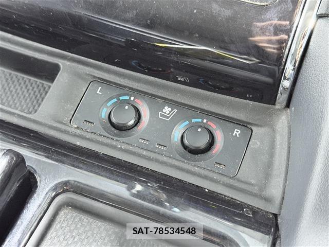 Toyota VELLFIRE 2018 8716615-2