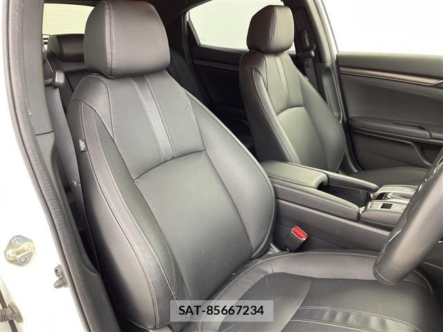 Honda CIVIC 2018 8770433-10