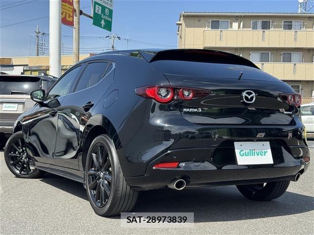 Mazda MAZDA3 2022 8909371-13