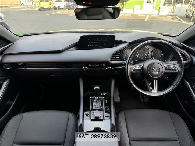 Mazda MAZDA3 2022 8909371-14