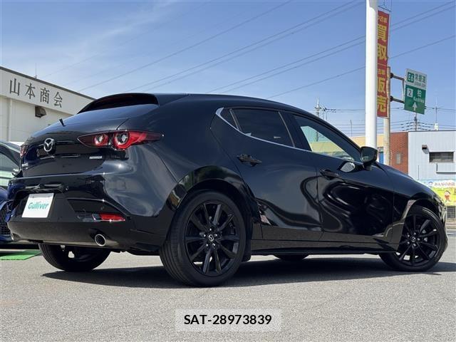 Mazda MAZDA3 2022 8909371-19
