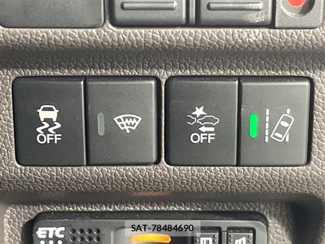 Honda FREED 2021 8716414-7