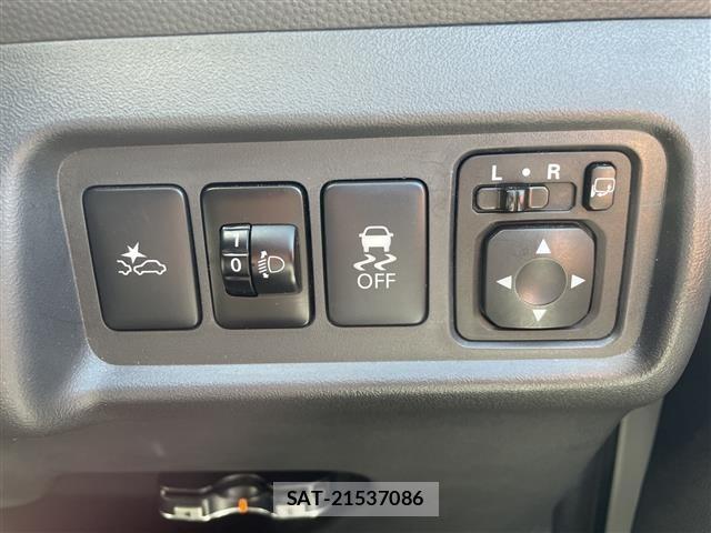 Mitsubishi MIRAGE 2017 8717046-5