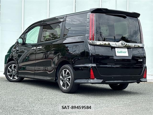 Toyota NOAH 2021 8706409-13