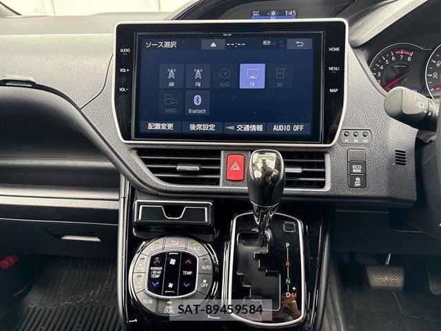 Toyota NOAH 2021 8706409-17