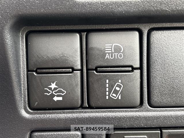 Toyota NOAH 2021 8706409-22