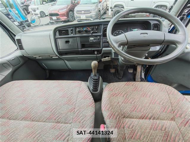 Mitsubishi CANTER 1996 8822165-15