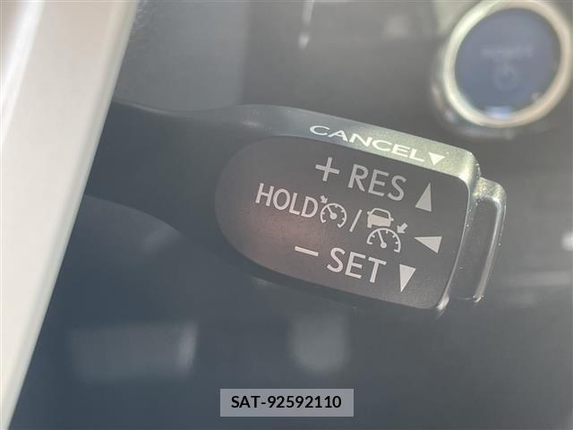 Toyota PRIUS PHV 2017 8715761-2