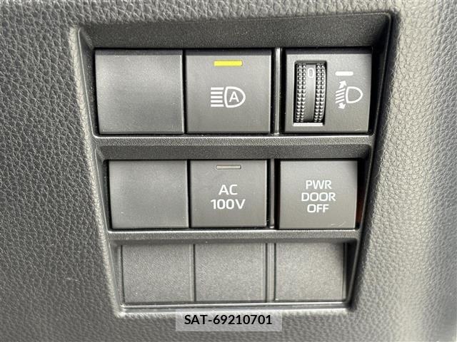 Toyota NOAH 2023 8706413-11