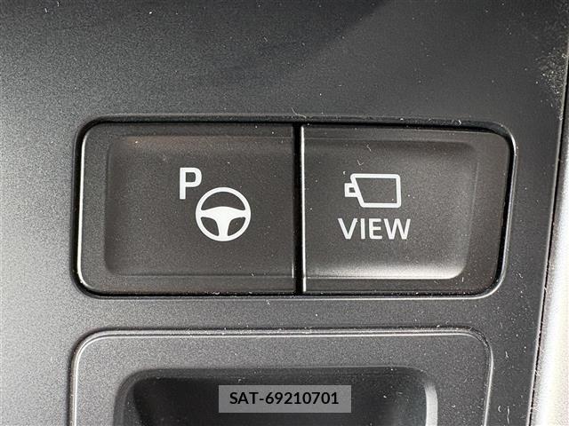 Toyota NOAH 2023 8706413-18
