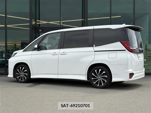 Toyota NOAH 2023 8706413-20