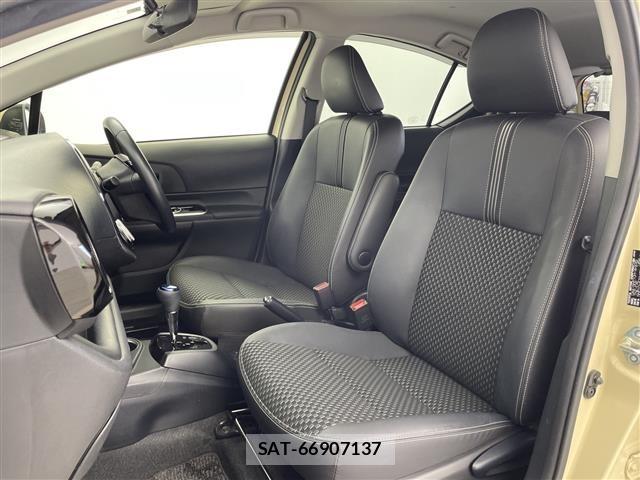 Toyota AQUA 2018 8705860-10