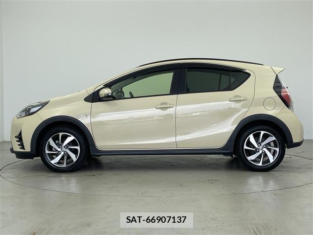Toyota AQUA 2018 8705860-2