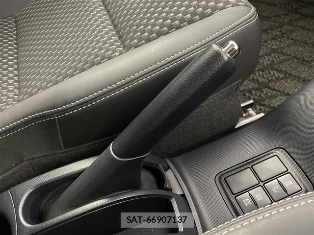 Toyota AQUA 2018 8705860-22