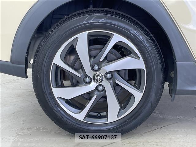 Toyota AQUA 2018 8705860-6