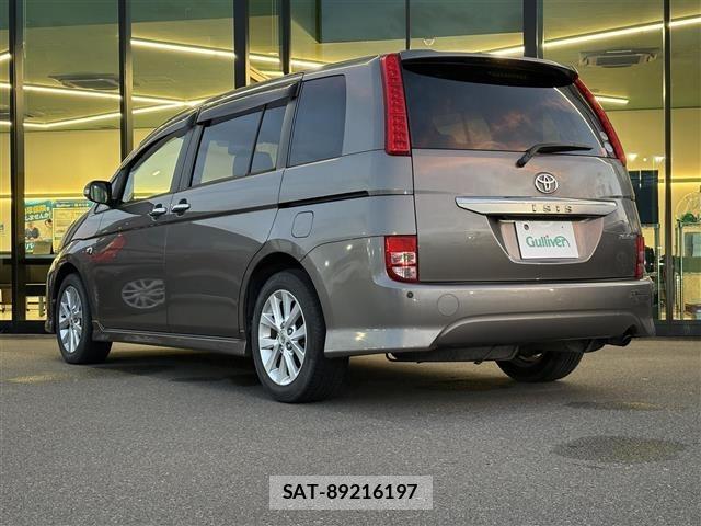 Toyota ISIS 2009 8947902-14