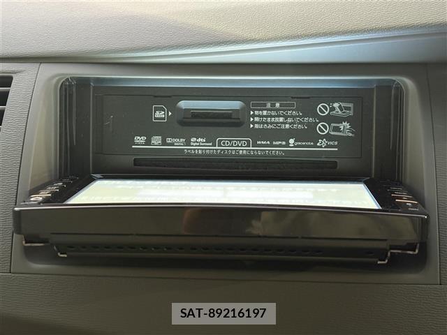 Toyota ISIS 2009 8947902-19