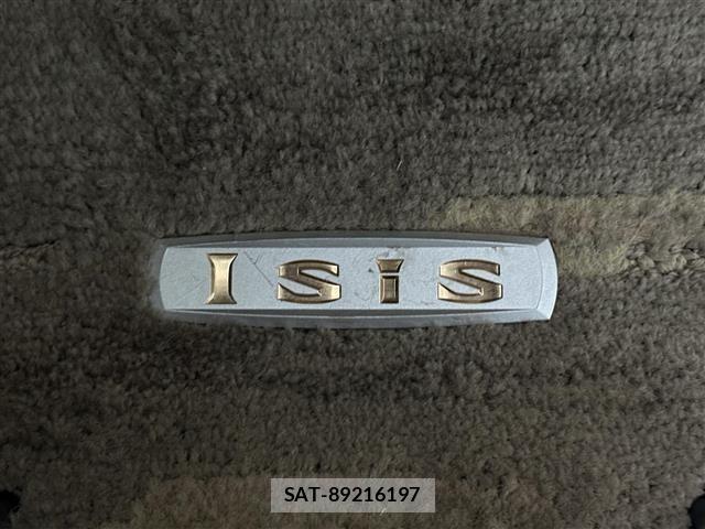 Toyota ISIS 2009 8947902-21