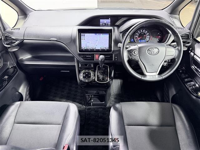 Toyota NOAH 2018 8706414-14