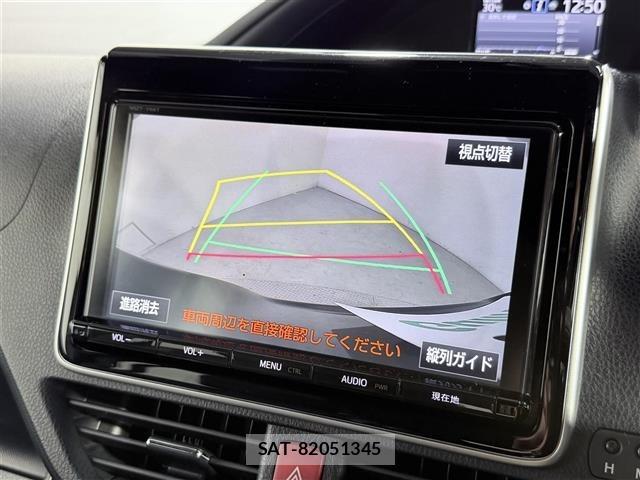 Toyota NOAH 2018 8706414-3