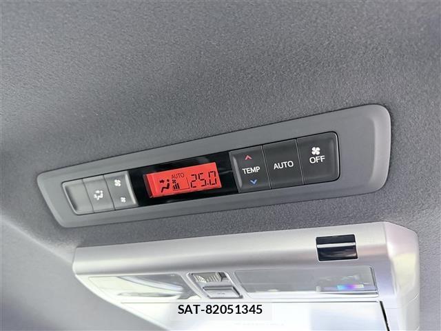 Toyota NOAH 2018 8706414-6