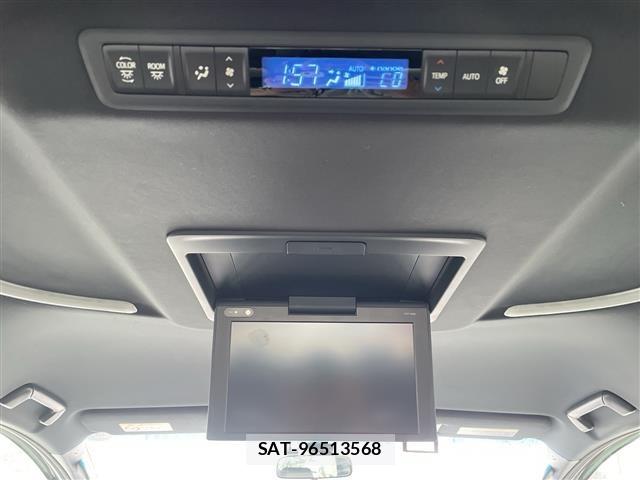 Toyota VELLFIRE 2016 8716616-17