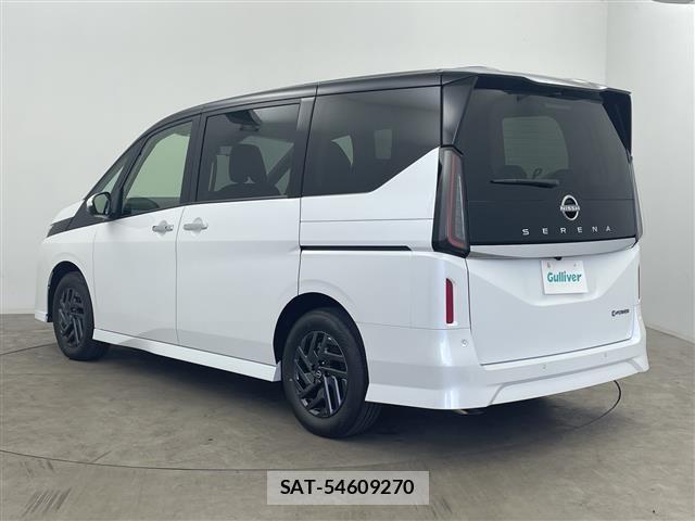 Nissan SERENA 2026 8717097-13
