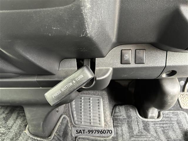 Toyota HIACE WAGON 2022 8861827-11