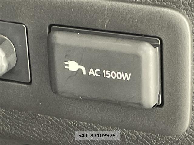 Nissan SERENA 2023 8928231-7