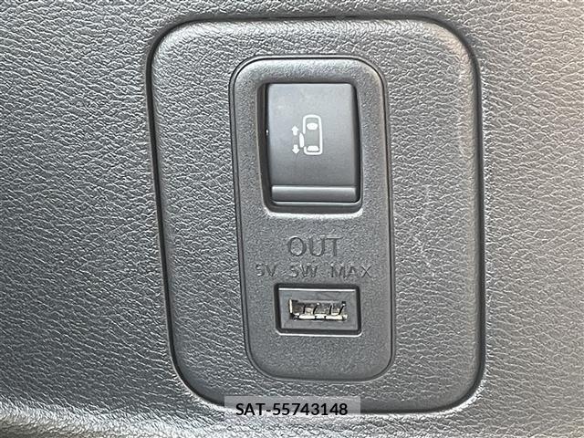 Nissan SERENA 2019 8928261-4