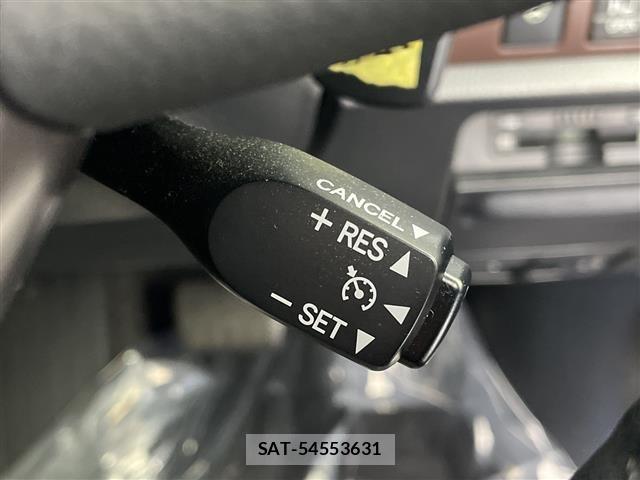 Toyota ESQUIRE 2017 8716774-8
