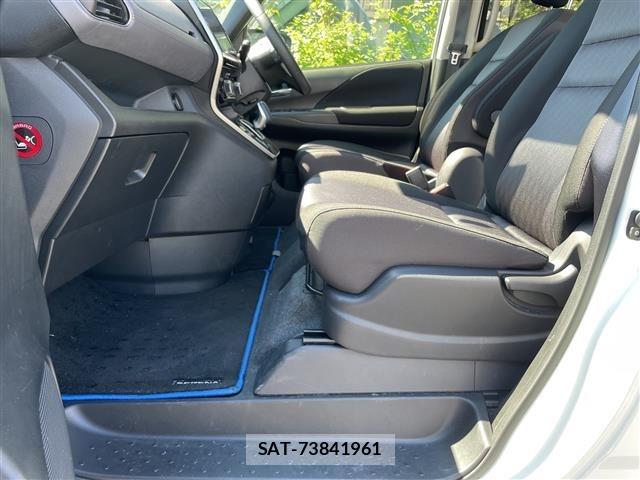 Nissan SERENA 2022 8928263-8