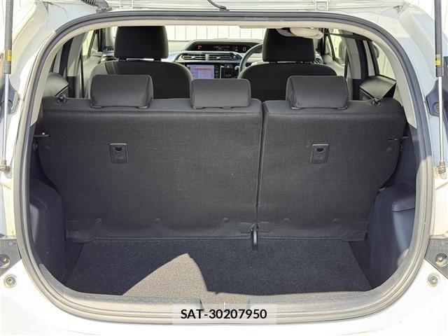Toyota AQUA 2016 8705868-10