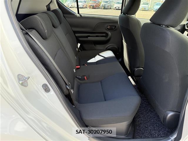 Toyota AQUA 2016 8705868-8