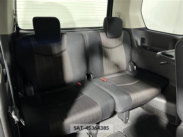 Nissan SERENA 2015 8672313-1