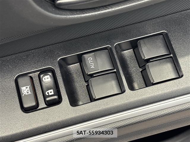 Toyota AQUA 2021 8705869-10