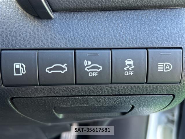 Toyota CAMRY 2018 8708943-10