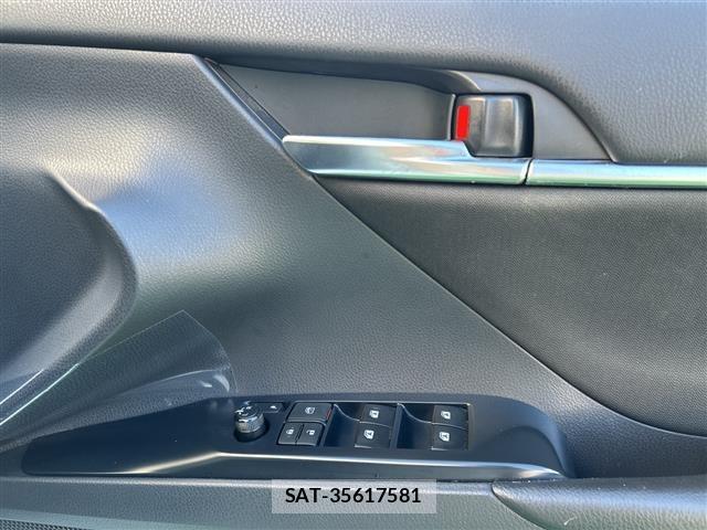 Toyota CAMRY 2018 8708943-2